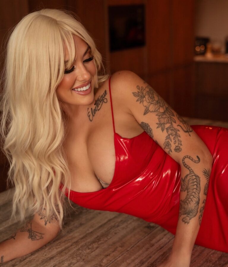 Carly Electric - Independent Escort in Gold Coast - Roladex Escort near you