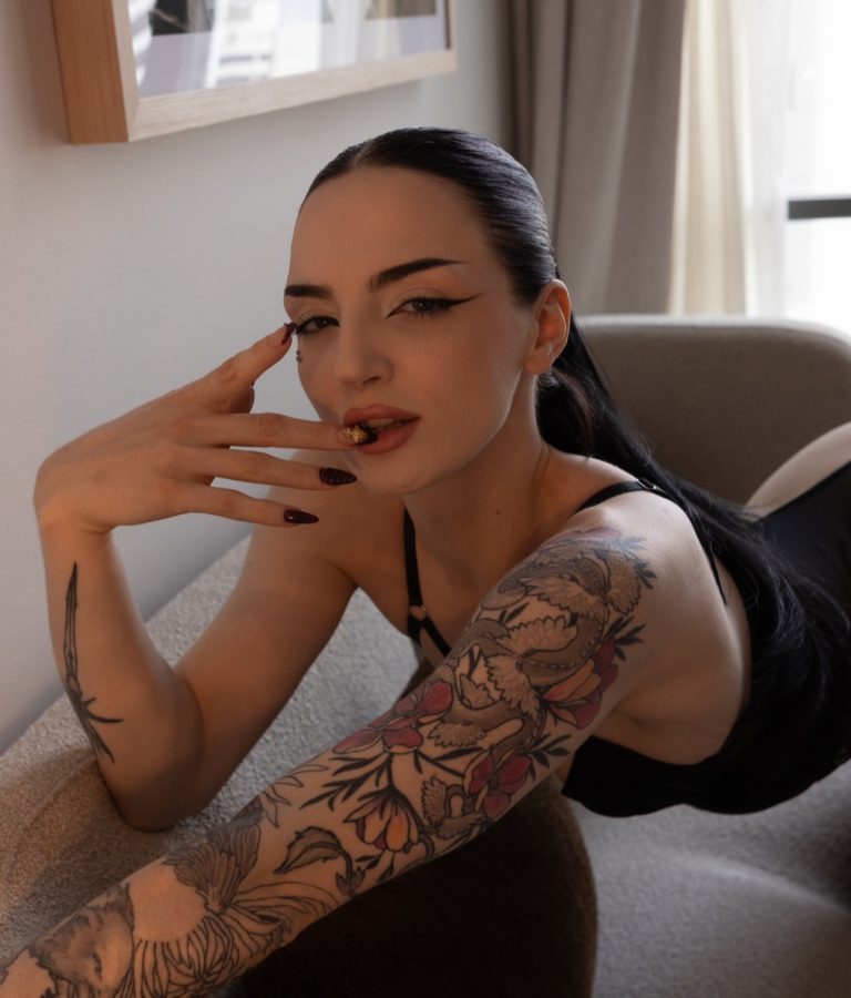 Charlotte Foxx - Independent Escort in Brisbane - Roladex Escort near you