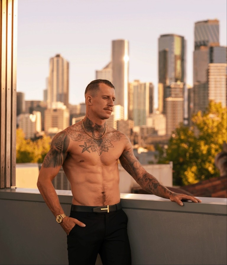 Max Sterling  - Melbourne