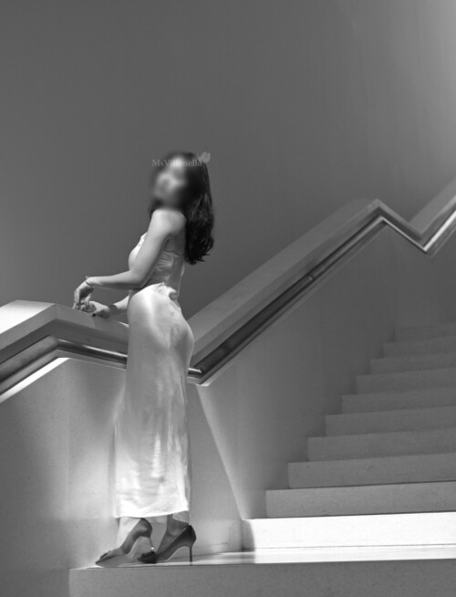 Villanelle Ms - Singapore