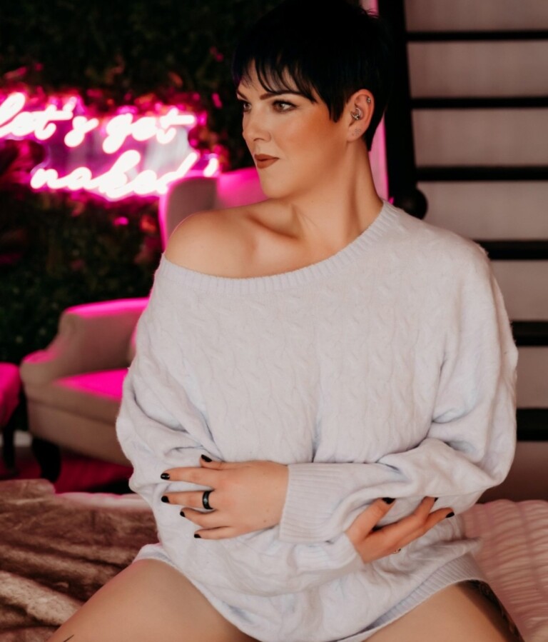 Ashley Stafford - Independent Escort in Newcastle - Roladex Escort near you